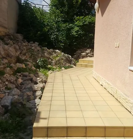 דירה Sunny וארנה